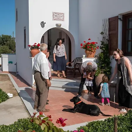 Iliana By The Villa *