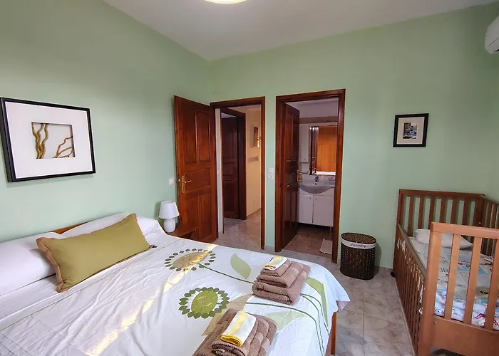 Vila Iliana By The *